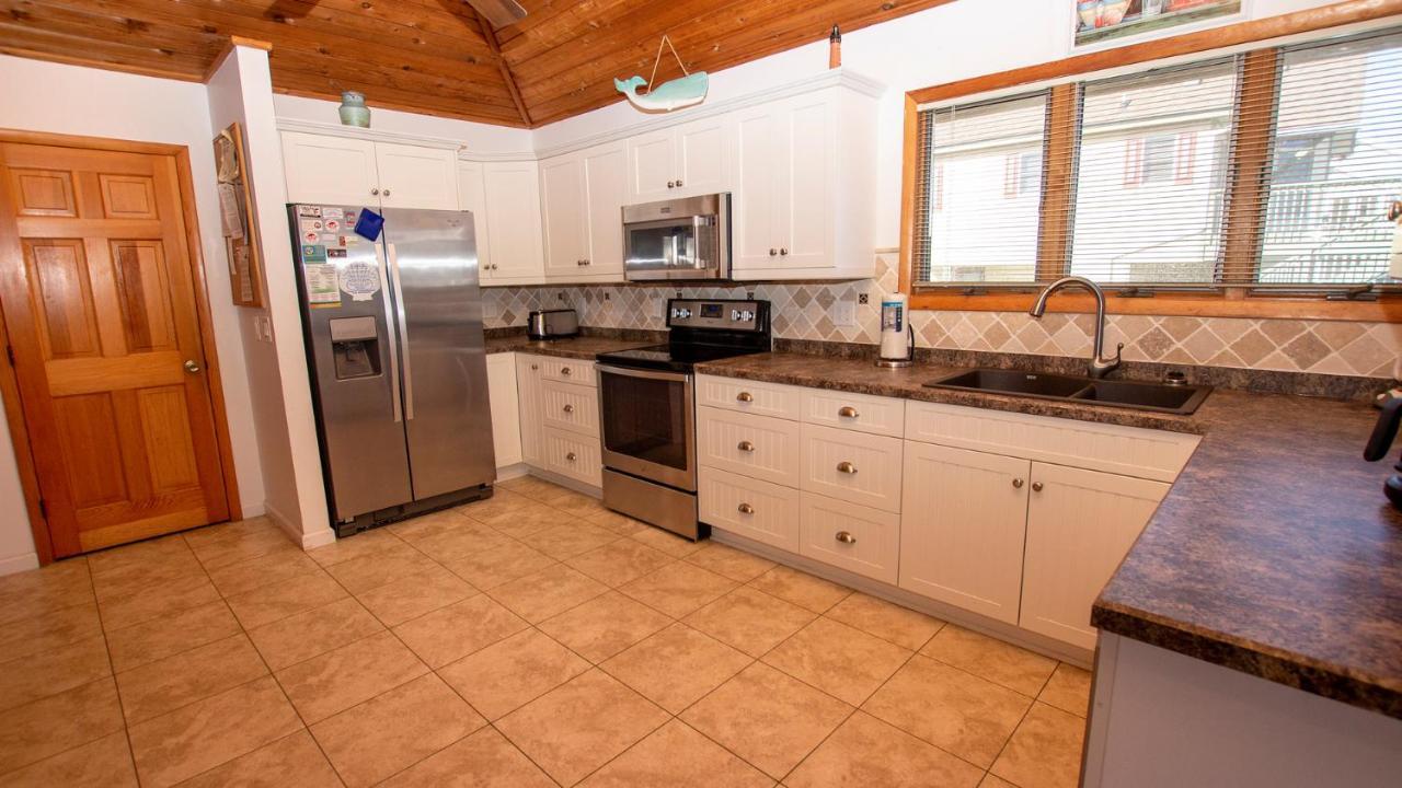 Wl933, Tale Of The Whale- Oceanfront, Private Beach Access, Gas Fireplace, Ocean Views Corolla Exterior foto